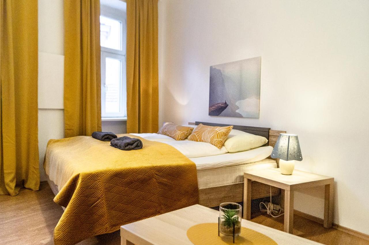 Economy 1Br Apartment Well Connected To The Whole City Виена Екстериор снимка