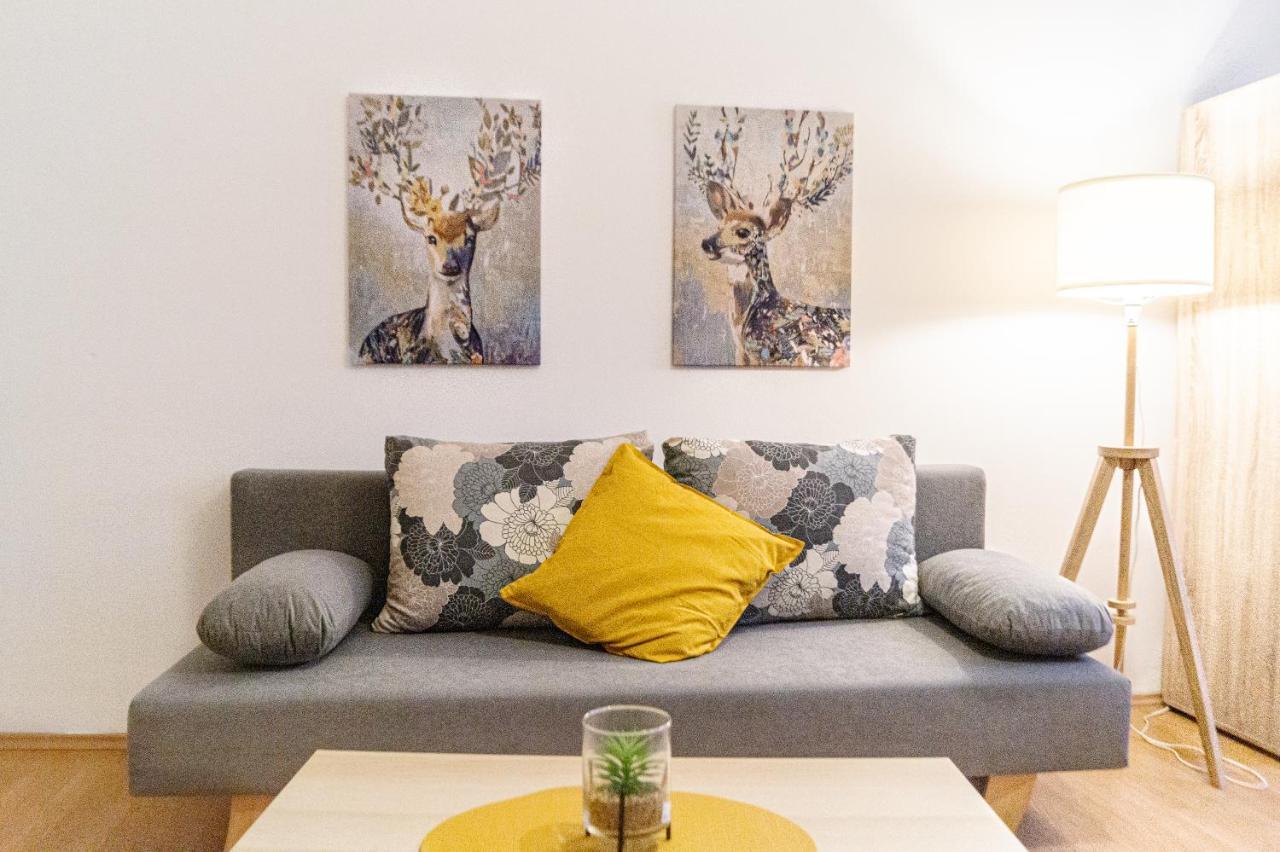Economy 1Br Apartment Well Connected To The Whole City Виена Екстериор снимка