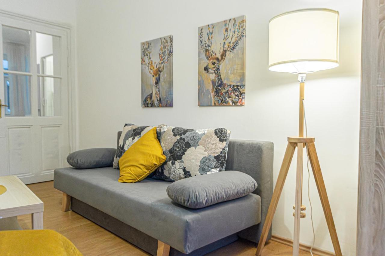 Economy 1Br Apartment Well Connected To The Whole City Виена Екстериор снимка
